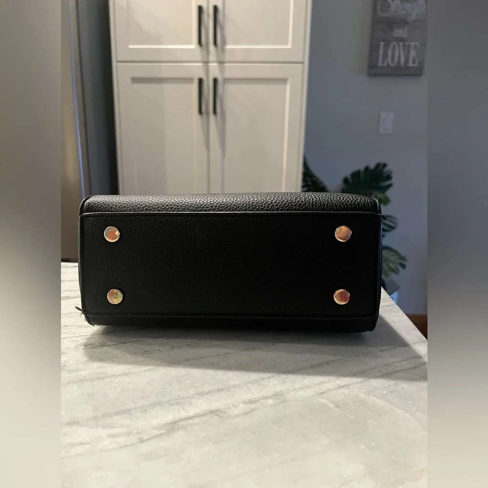 Purse - Picture 6 of 7